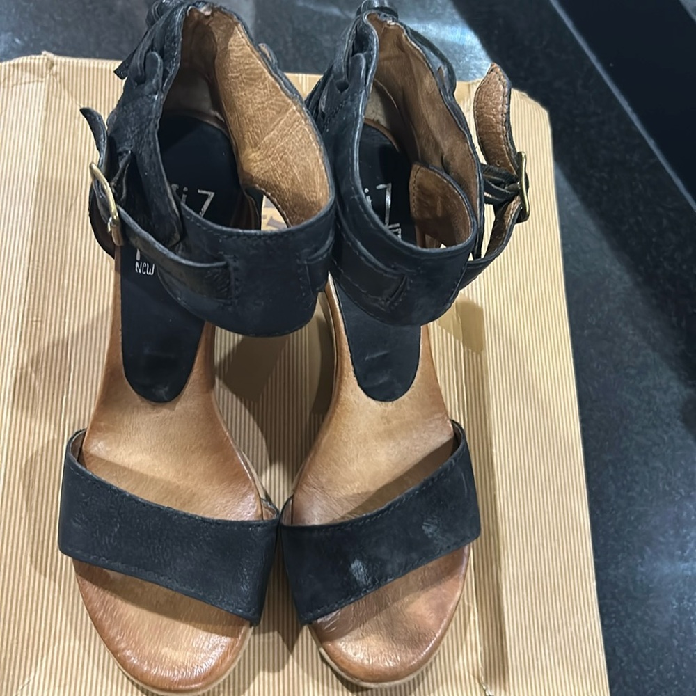 Miz mooz New York City size 40